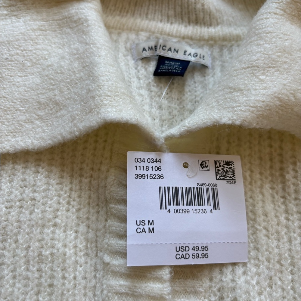 American Eagle Outfitters Cream Turtleneck Sweater with Ribbed Knit
